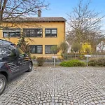 Goltan - 9 Personen, 3 Baeder, Parkplatz, Wifi Daire