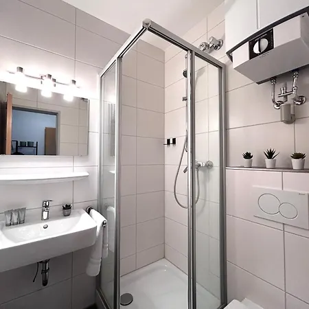 Goltan - 9 Personen, 3 Baeder, Parkplatz, Wifi Διαμέρισμα *