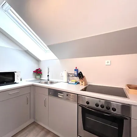 Goltan - 9 Personen, 3 Baeder, Parkplatz, Wifi *