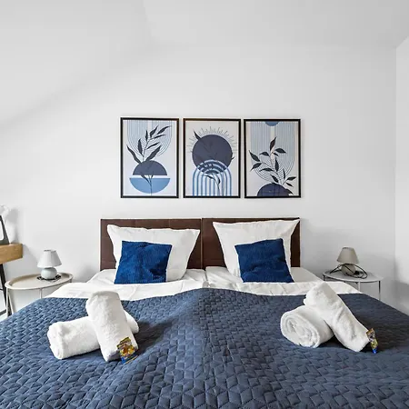 Goltan - 9 Personen, 3 Baeder, Parkplatz, Wifi *