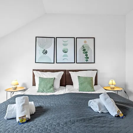 Goltan - 9 Personen, 3 Baeder, Parkplatz, Wifi 레겐스부르크