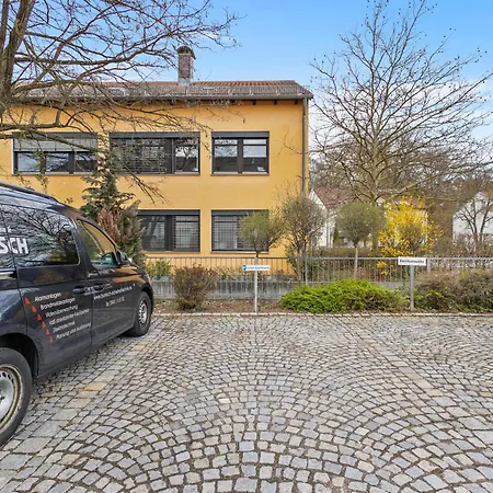 Goltan - 9 Personen, 3 Baeder, Parkplatz, Wifi 아파트
