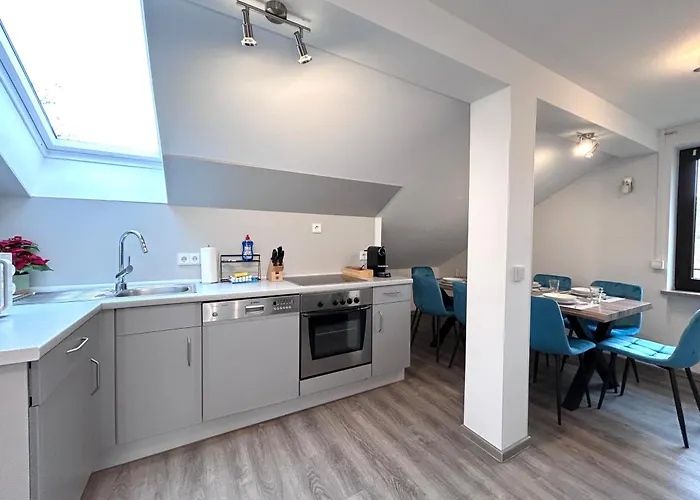 Apartment Goltan - 9 Personen, 3 Baeder, Parkplatz, Wifi Regensburg