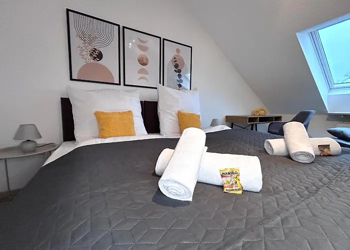 Goltan - 9 Personen, 3 Baeder, Parkplatz, Wifi * Regensburg