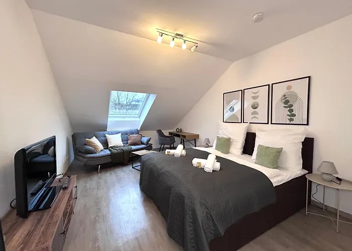 Goltan - 9 Personen, 3 Baeder, Parkplatz, Wifi Apartment