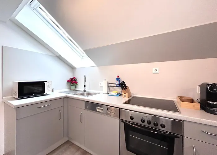 Goltan - 9 Personen, 3 Baeder, Parkplatz, Wifi *