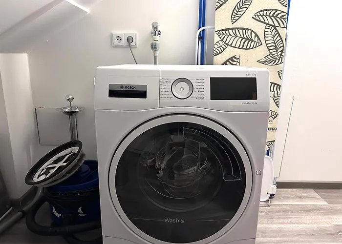 Goltan - 9 Personen, 3 Baeder, Parkplatz, Wifi * Regensburg