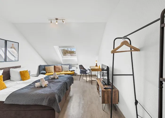 Goltan - 9 Personen, 3 Baeder, Parkplatz, Wifi Apartman Regensburg