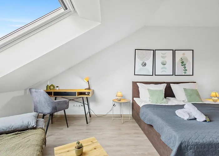 Apartman Goltan - 9 Personen, 3 Baeder, Parkplatz, Wifi Regensburg