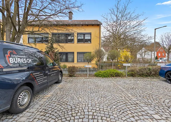 Goltan - 9 Personen, 3 Baeder, Parkplatz, Wifi Apartman